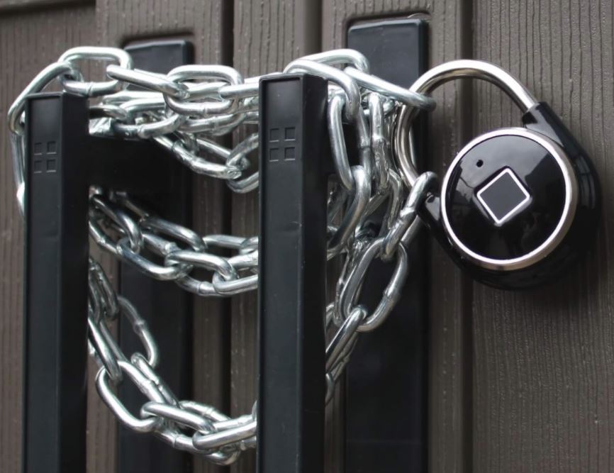 chaine et tapplock cadenas v&eacute;rouiller