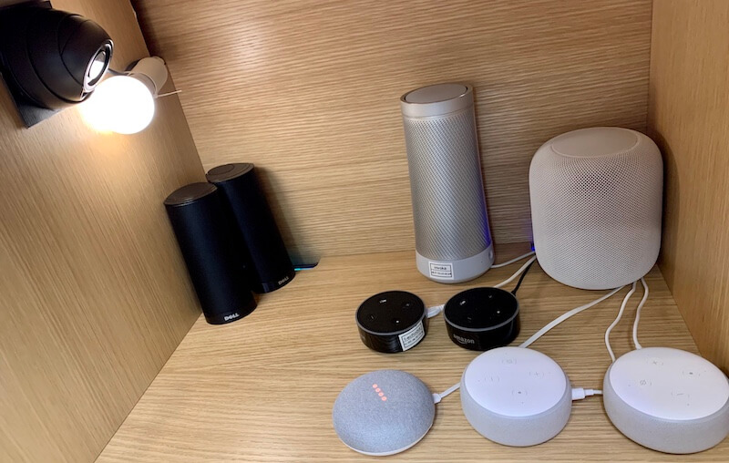 L’équipe de chercheurs a rassemblé plusieurs assistants vocaux pour analyser leur comportement. test activation assistants vocaux