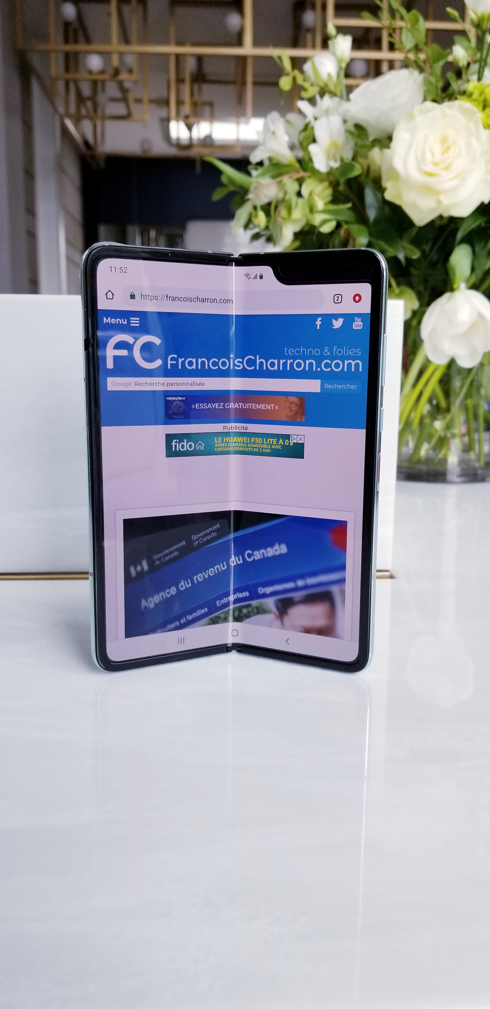 Samsung Galaxy Fold t&eacute;l&eacute;phone pliable d&eacute;pli&eacute;