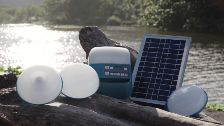 BioLite propose également une solution multi-usage pour ceux qui ont plus de place dans leur sac.