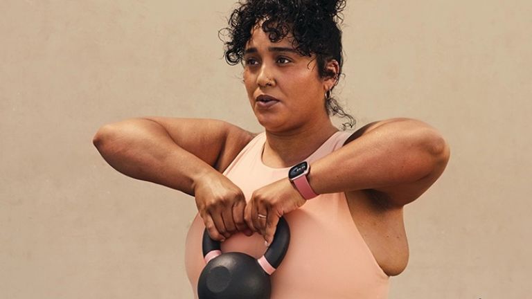 La Sense 2 est fidèle à la réputation de Fitbit et offre beaucoup de suivi de santé et de mise en forme. Fitbit Sense 2 suivi santé et mise en forme