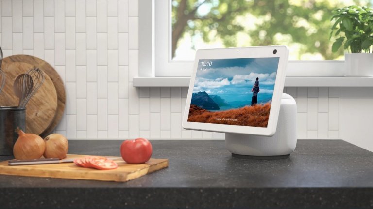 Echo Show 10: l’assistant vocal qui nous suit littéralement partout dans la maison Echo Show 10: l’assistant vocal qui nous suit littéralement partout dans la maison