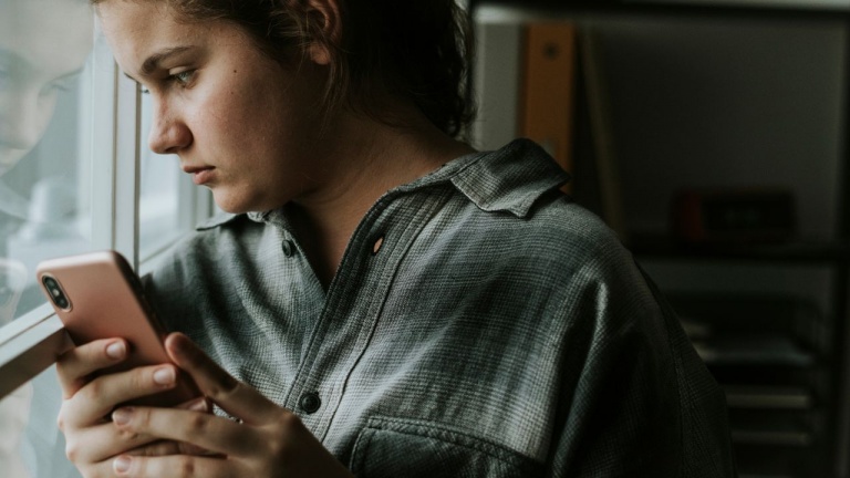 Cette application 100% gratuite nous protège contre l'intimidation sur les médias sociaux