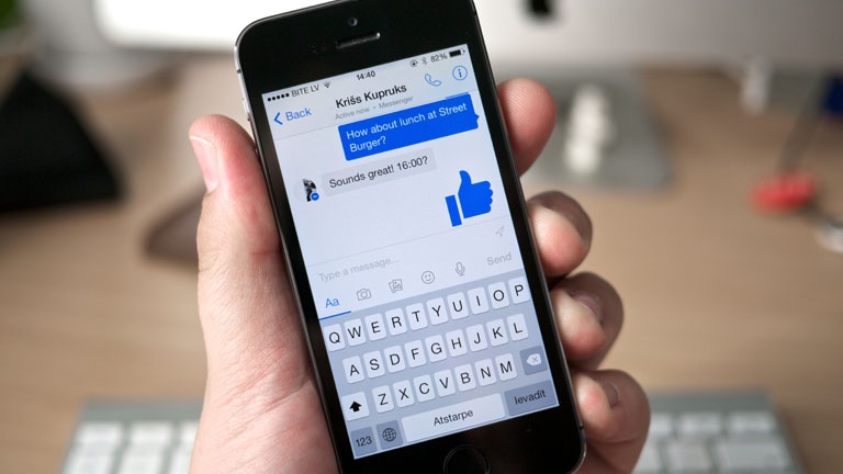 Facebook cache un planificateur de réunion dans Messenger