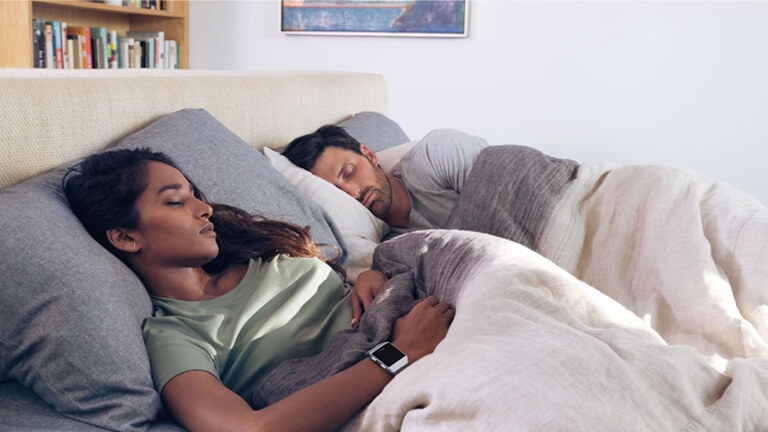 Notre montre Fitbit pourra détecter les signes de l'apnée du sommeil
