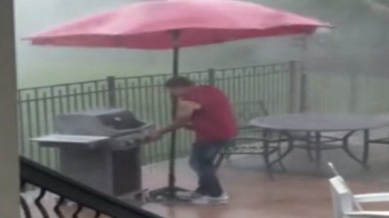 Quand tu veux manger du BBQ coûte que coûte...