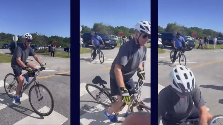 Le président Joe Biden se pique une débarque en vélo devant les caméras