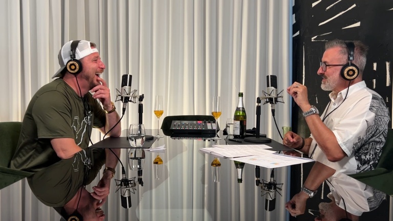 Extrait ep.112-  Dave Gaudet discutent de la différence de faire de l’humour sous “influence”