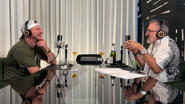 Extrait ep.112- Dave Gaudet discutent de la blonde de ce dernier qui le roast sur internet.