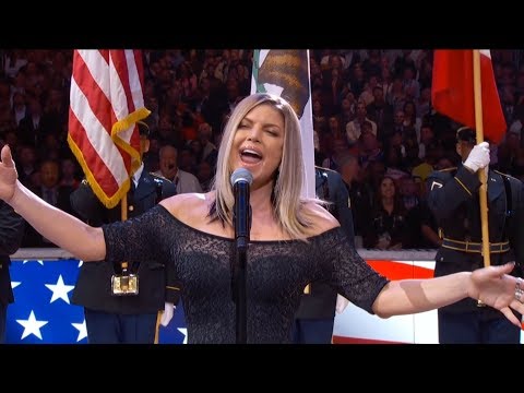 Fergie massacre l'hymne américain
