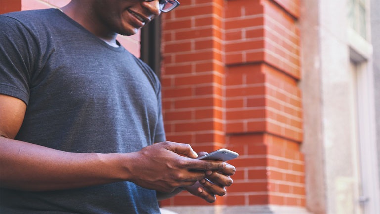 Appels et textos gratuits par le Web avec un téléphone ou une tablette