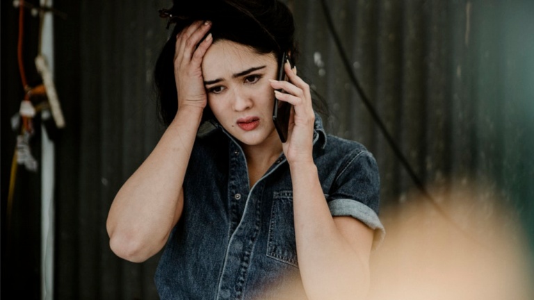 Votre colis est retenu aux douanes et la GRC vous appelle? On vous explique ce qu’il en est