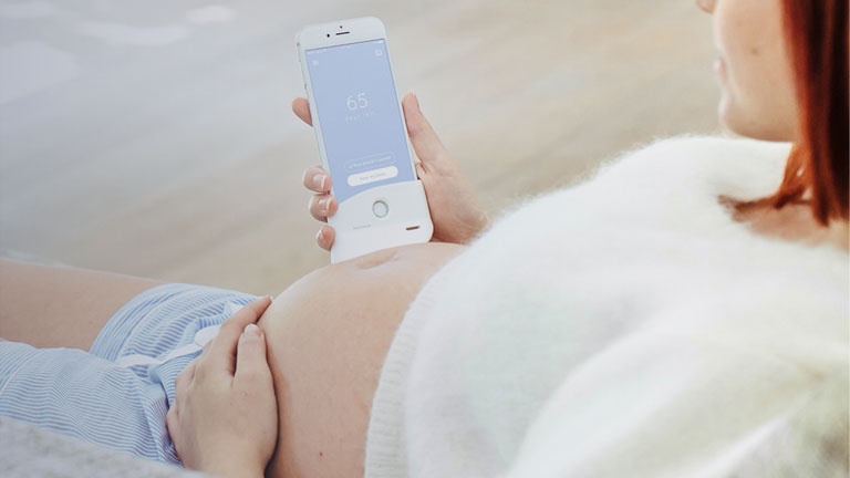 Une app de grossesse pour écouter les battements de coeur de votre bébé!