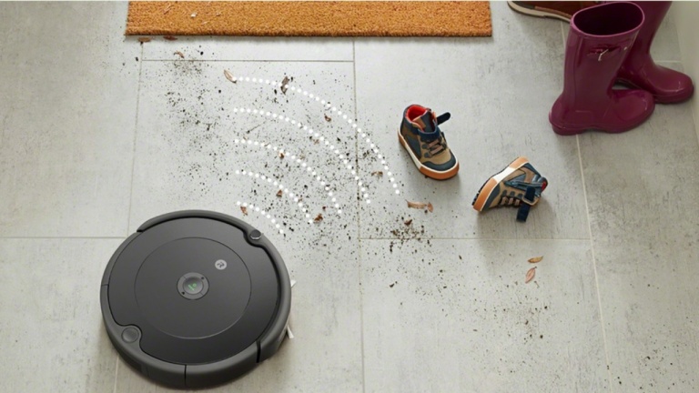 Laissez la corvée d'aspirateur à ce petit robot intelligent!