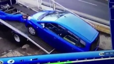 Croyait-il vraiment pouvoir retenir la voiture? 