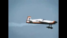 Avion qui perd une aile