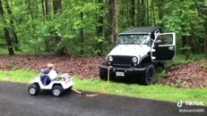 Un remorqueur qui tombe à point!