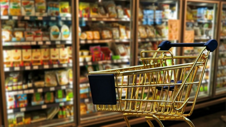 Comment rentabiliser le remplacement des Air Miles par Scène+ chez IGA et compagnie
