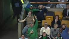 Le danseur Jeremy Fry au match des Celtics