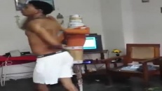 Un partenaire de danse inusité
