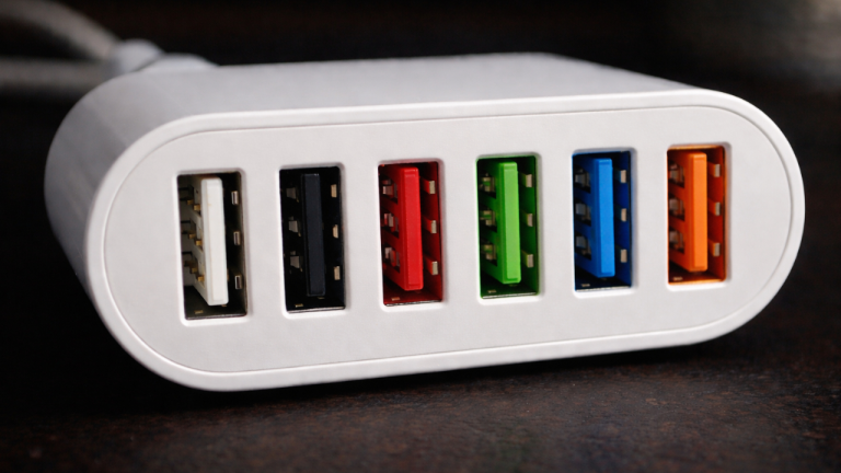 C'est quoi les différences entre les couleurs de ports USB?