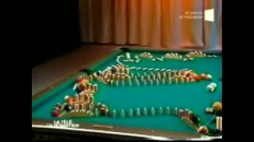 Exploit avec des dominos et 4 tables de billard