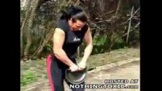 Femme très forte