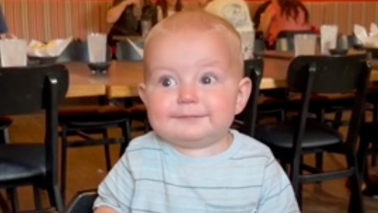 Première bouffe épicée pour bébé