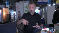 Tenez tous vos appareils mobiles en place grâce à ce support universel