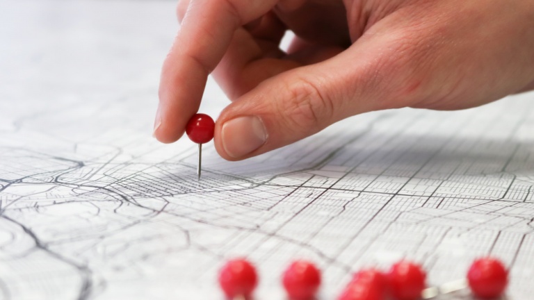 Comment enregistrer des lieux avec Google Maps