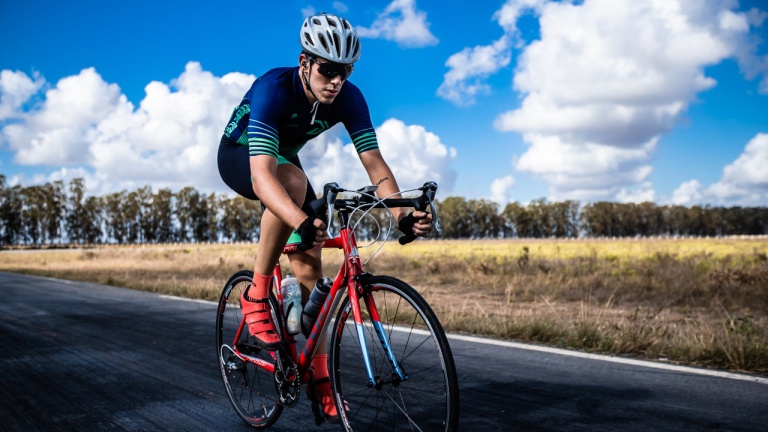 Ce GPS pour vélo de Garmin se recharge via l’énergie solaire