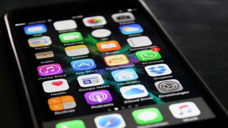 Voyez les nouveautés pour iPhone et iPad avec la mise à jour iOS 13.4 Voyez les nouveautés pour iPhone et iPad avec la mise à jour iOS 13.4