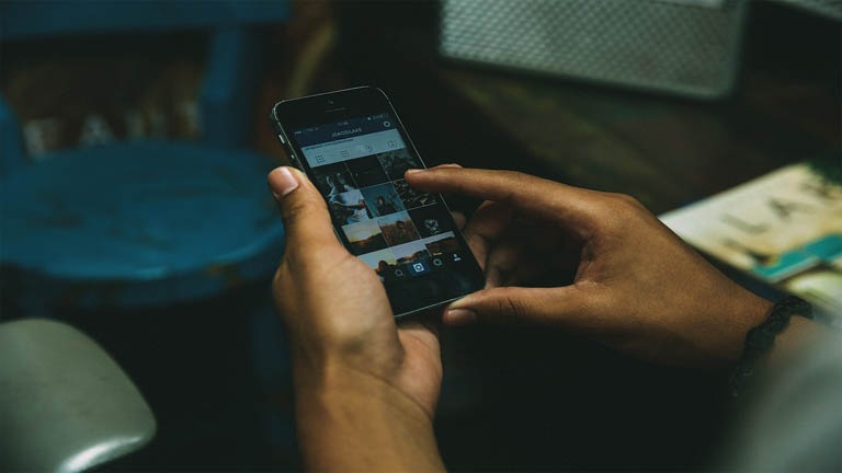 Instagram abandonne une fonction, victoire pour les stalkers
