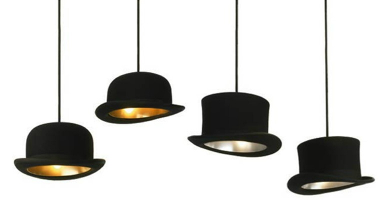 Des chapeaux en guise d'abat-jour! 