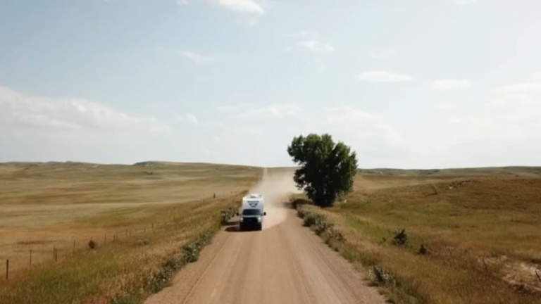 Ce livre vous donnera envie de tout vendre et d’être prêt à partir à l’aventure sur la route