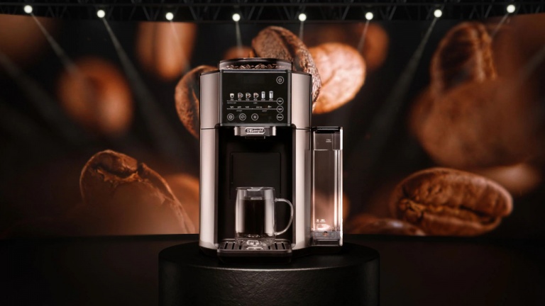 Cette machine réinvente le café filtre avec des grains frais Cette machine réinvente le café filtre avec des grains frais