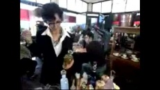 Fausse peur dans une parfumerie