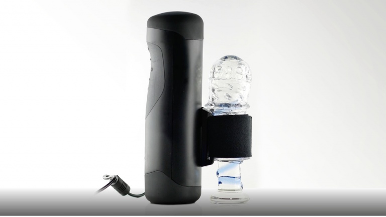 Ce masturbateur se synchronise avec nos divertissements coquins!