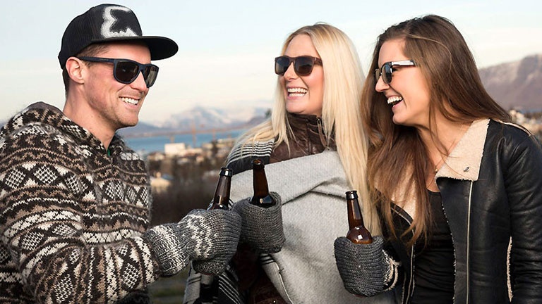 Une mitaine scandinave pour les buveurs de bière