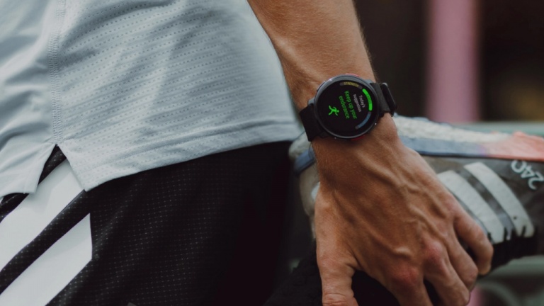 Cette montre intelligente de sport est l’ultime entraineur à notre poignet