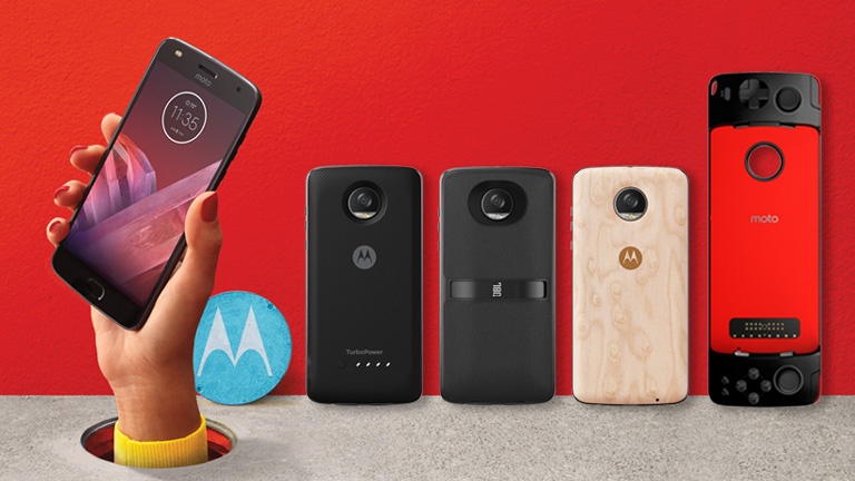 La gamme Moto Z s'élargie avec un nouveau téléphone et des accessoires