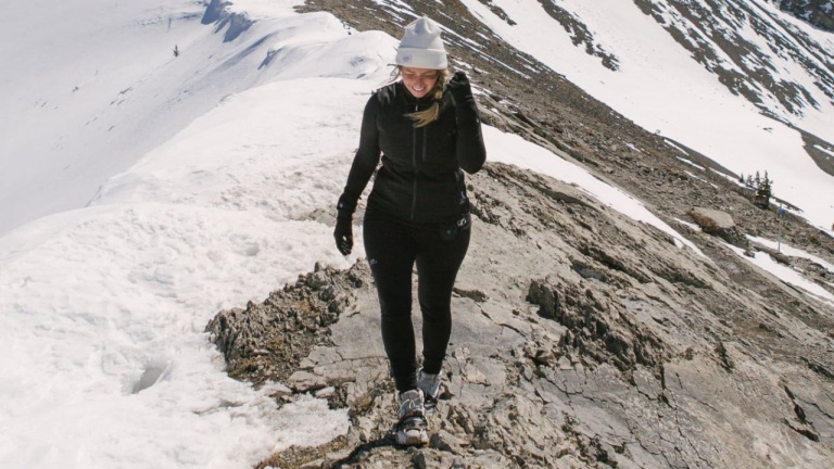 Gardez vos mains et pieds au chaud cet hiver avec ces vêtements québécois chauffants