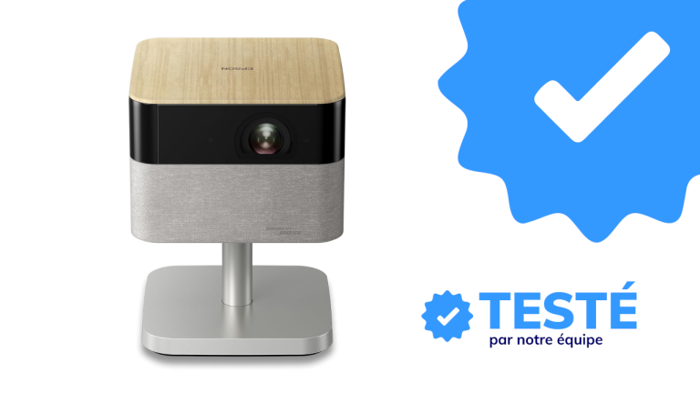 Ce projecteur au look de lampe transforme n'importe quelle surface en cinéma