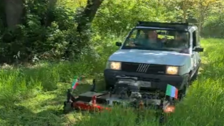 Quand tu n'as pas de tracteur à gazon