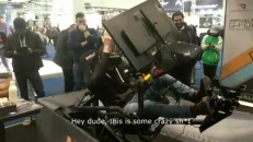 Il est vraiment trop plongé dans la course