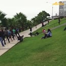 Tout un record de planche à roulettes!