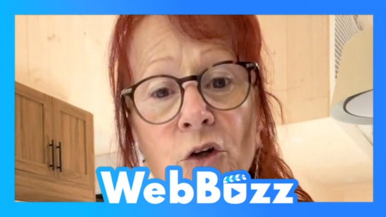 Comment retirer le coeur d'une pomme avec un tire-bouchon Comment retirer le coeur d'une pomme avec un tire-bouchon