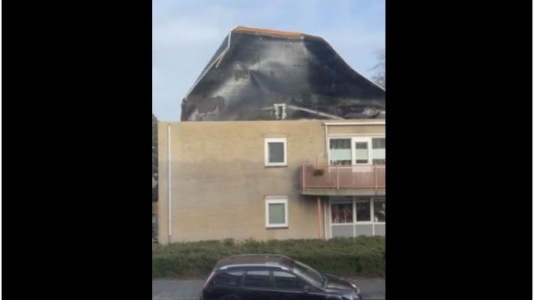 Bye bye le toit!