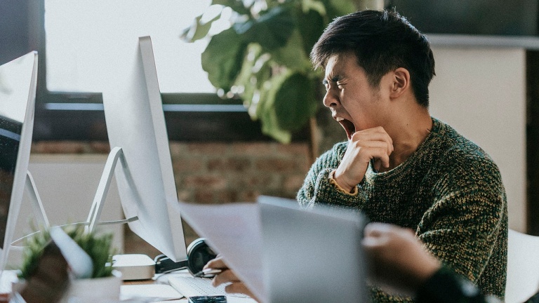 Des trucs faciles pour contrer la fatigue des appels vidéo Zoom, Teams, Skype et autres